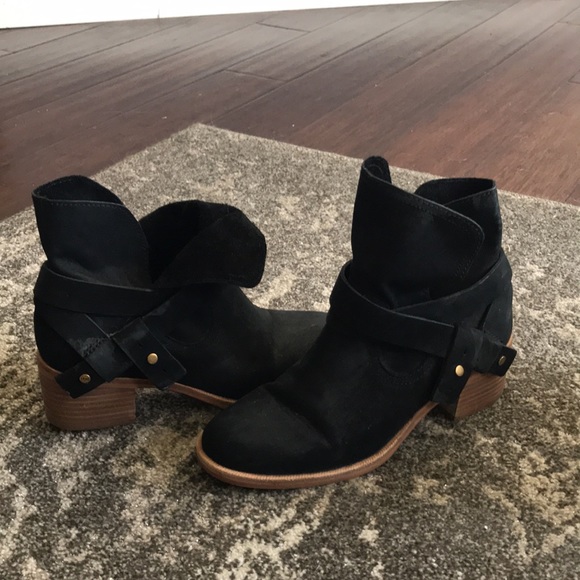 Ugg Booties - Picture 5 of 7